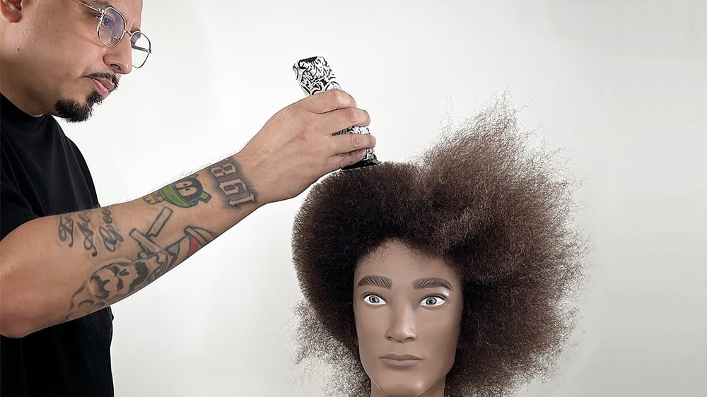 Wahl Pro educator Nieves Almaraz teaches how to shape an Afro