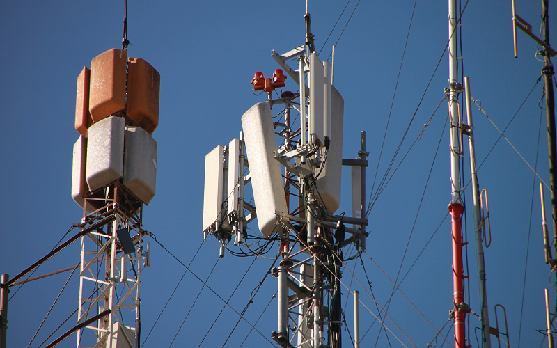 Cellular antennas on tower