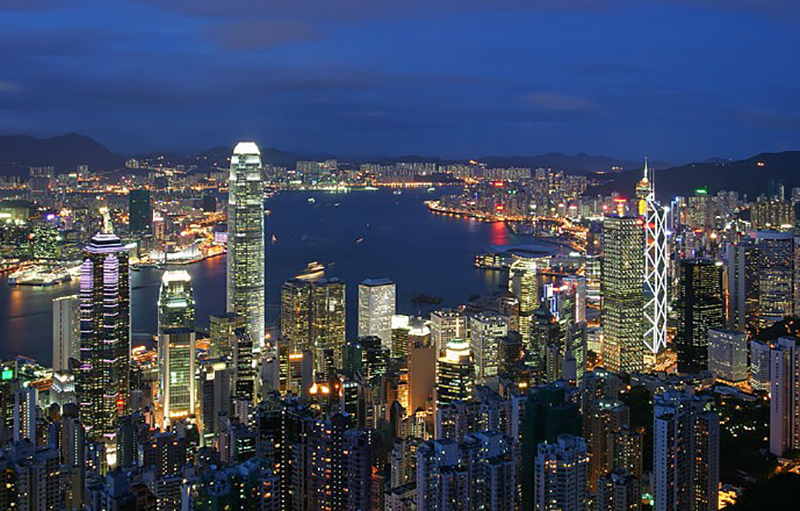 Шанхай бангкок. Шанхай и Гонконг. Гонг Конг атмосфера. Китай Гонконг достопртмевательночьь.