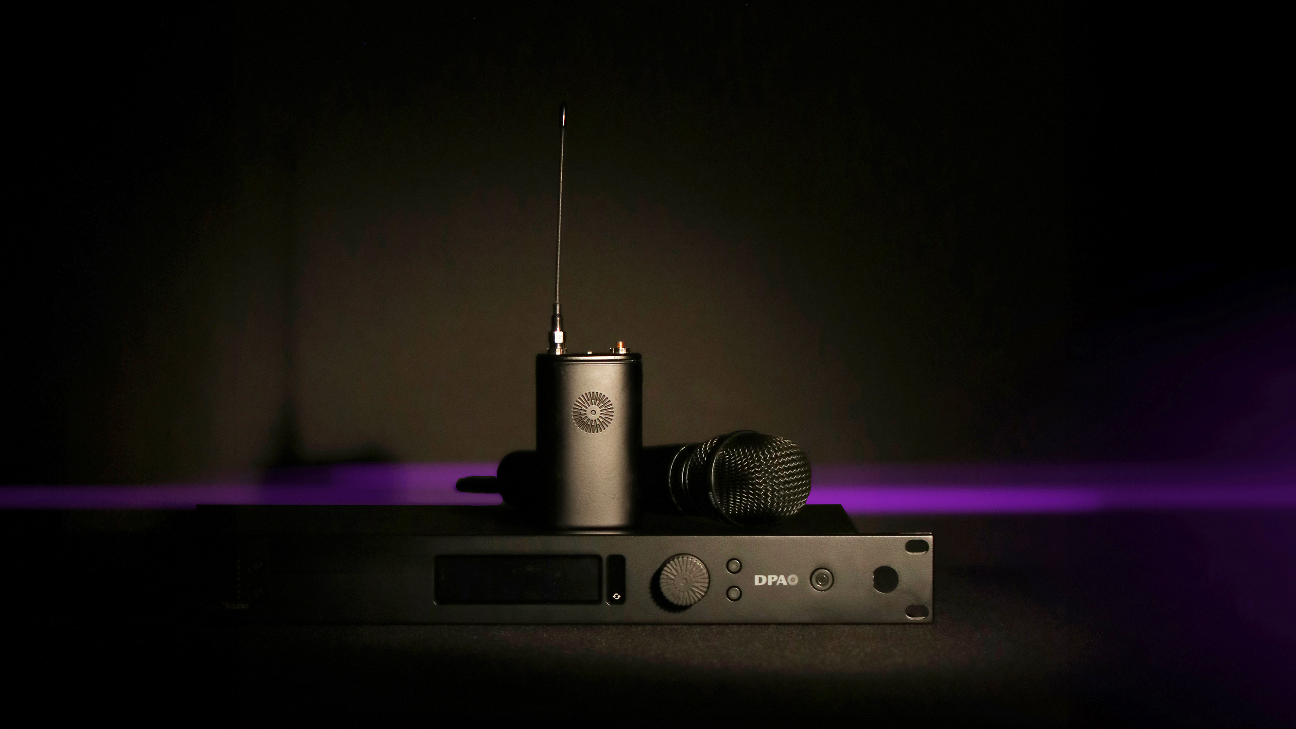Fully Digital True Diversity Wireless Wideband System