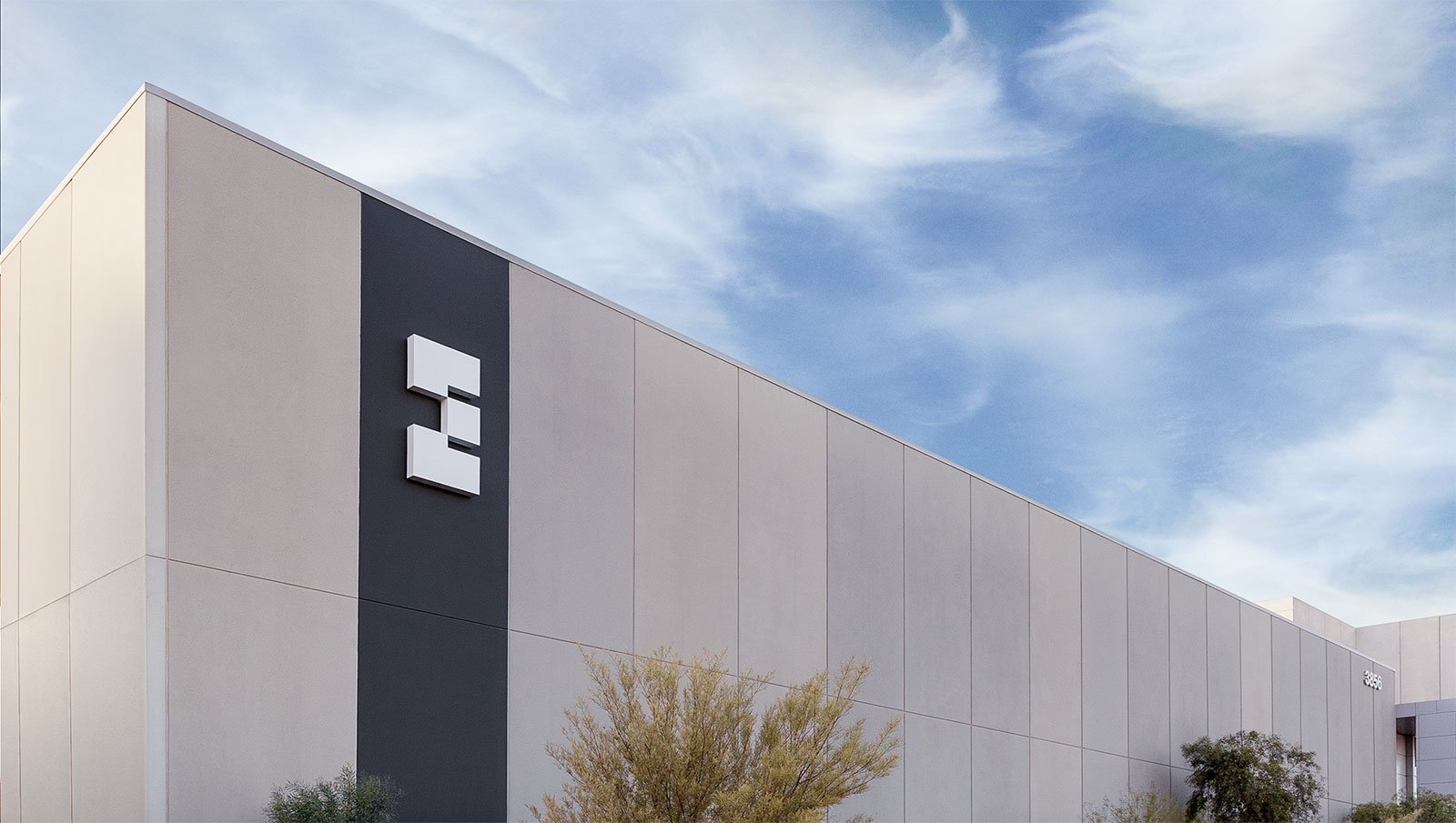 Photo EdgeCore brand mark on the side of a building
