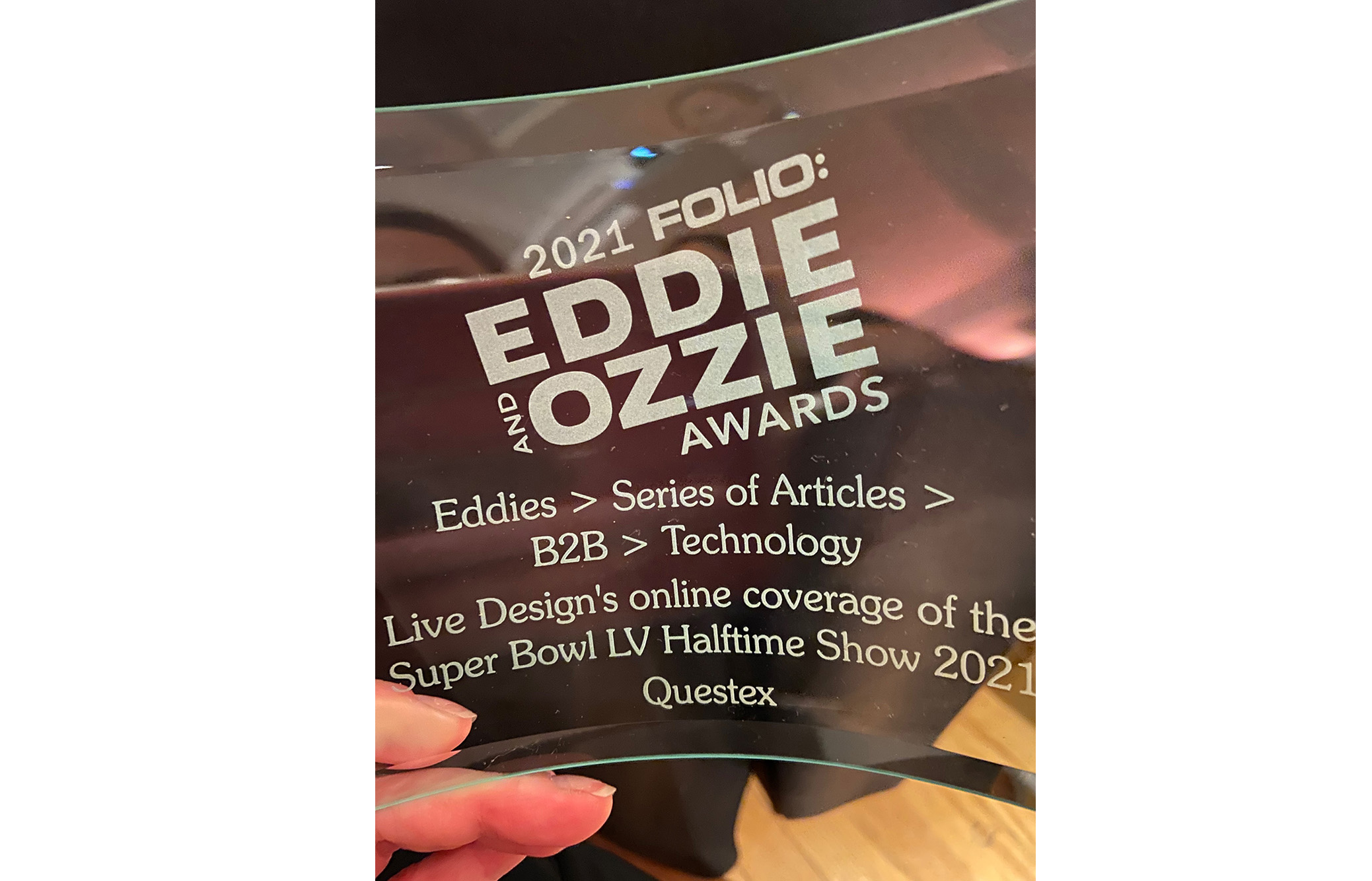 Ellen Lampert-Greaux wins a Folio Ozzie  Eddie Award