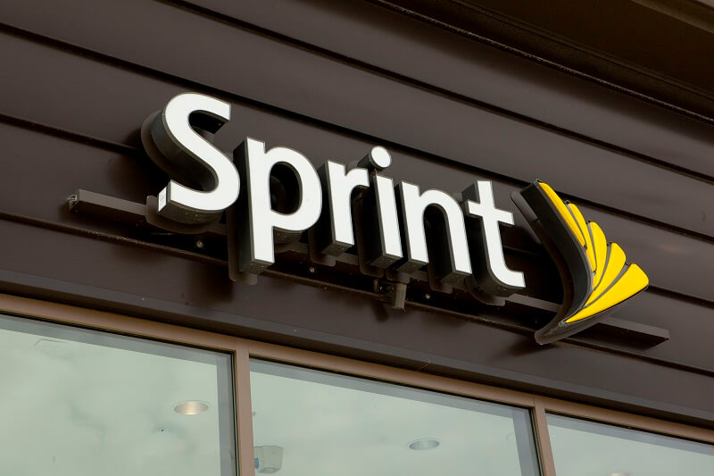 Sprint Store sign