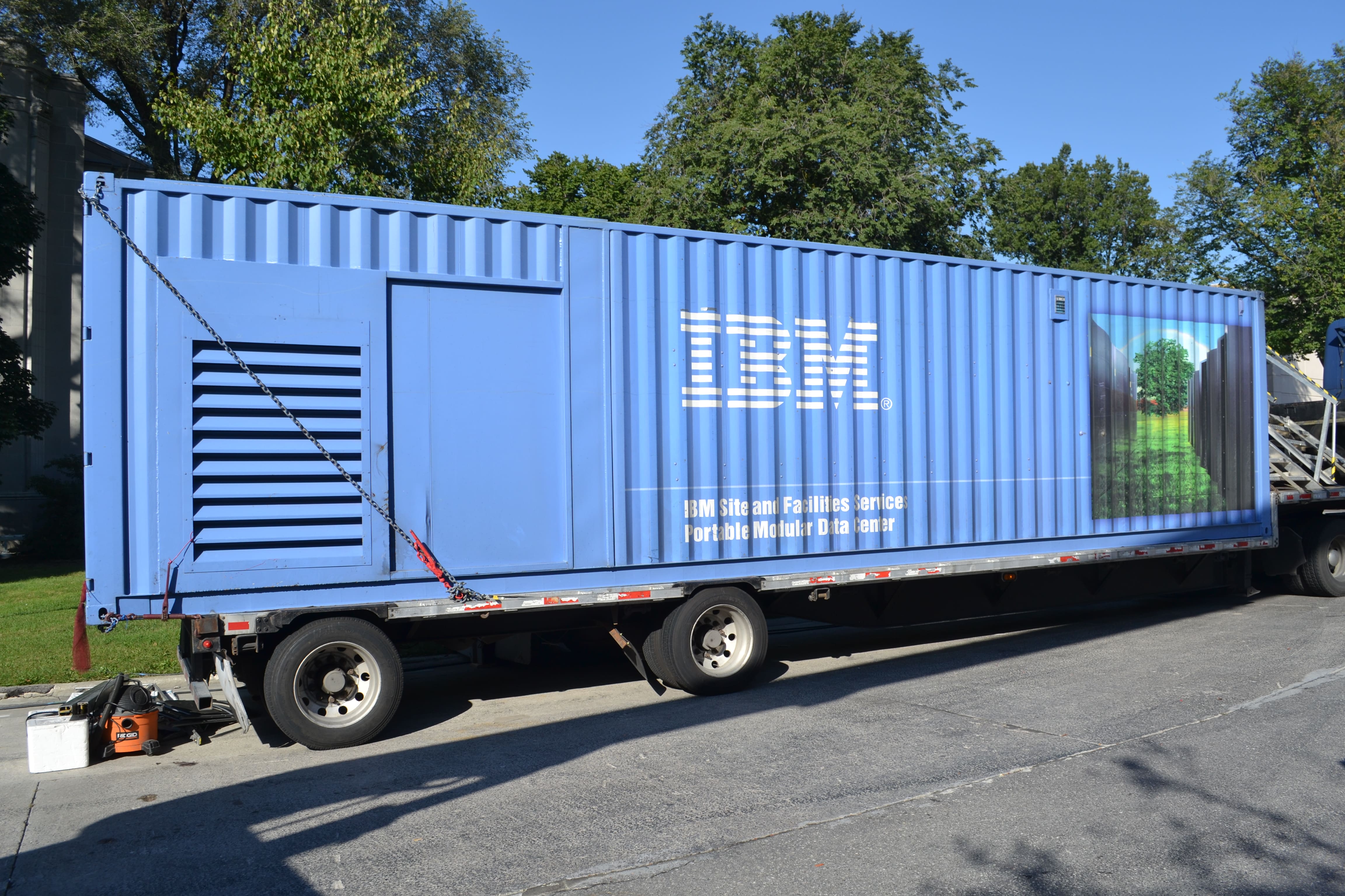 IBM Mobile Modular Data Centers