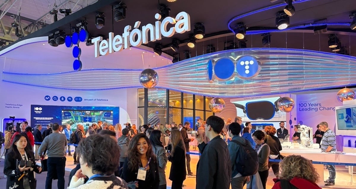 Telefonica booth mobile world congress 2024