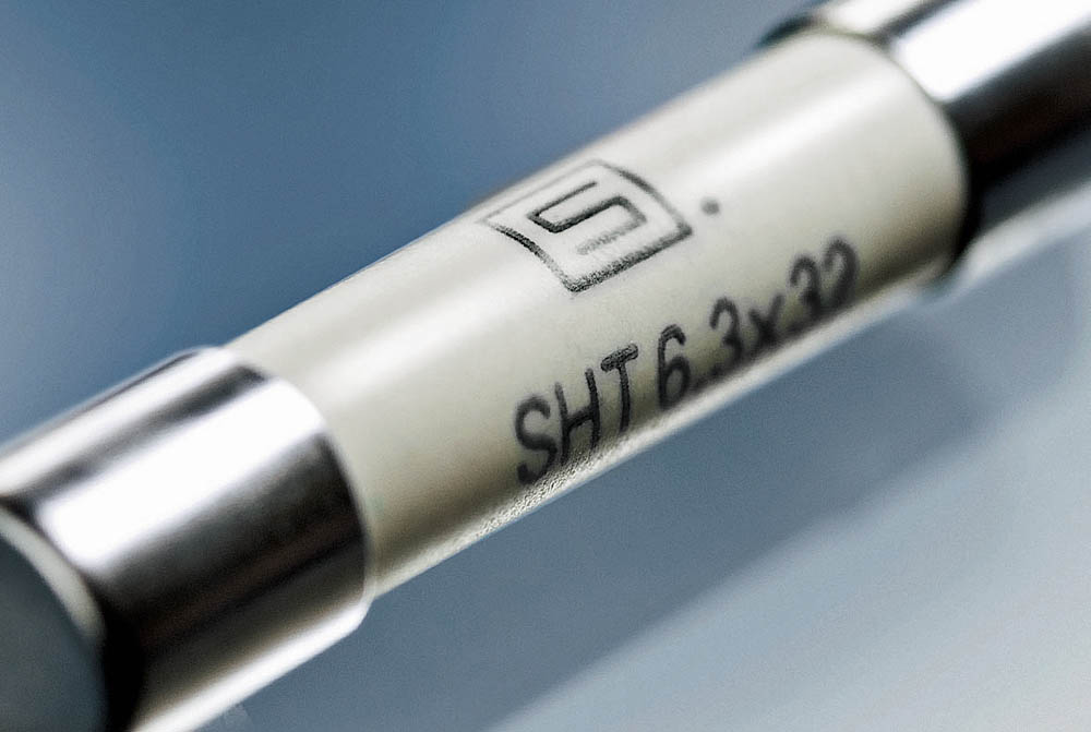 Schurter SHT series 63 x 32 mm fuse 