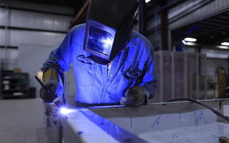 welder in manufacturing