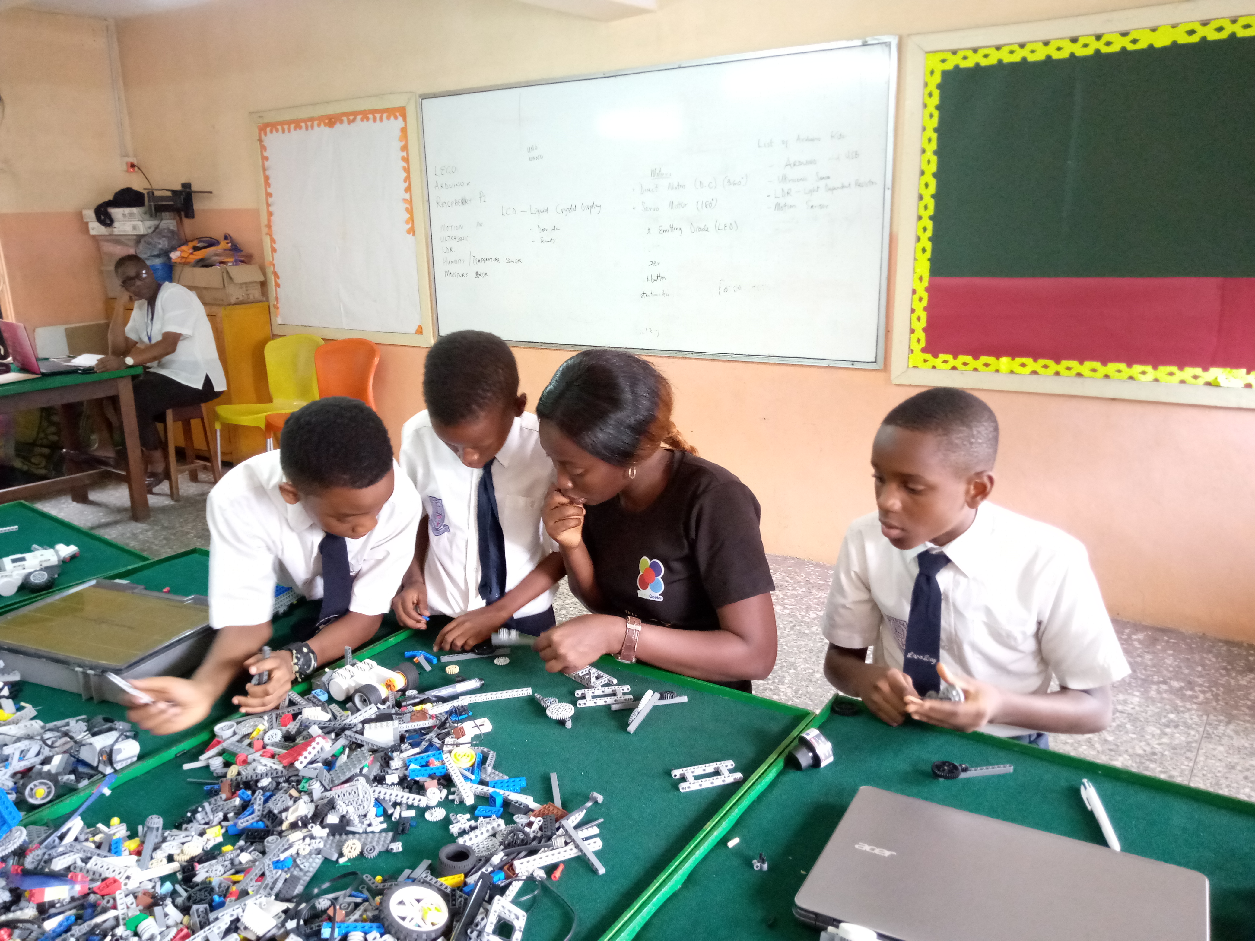 Temitope Oladokun Robotics class Lagos Nigeria