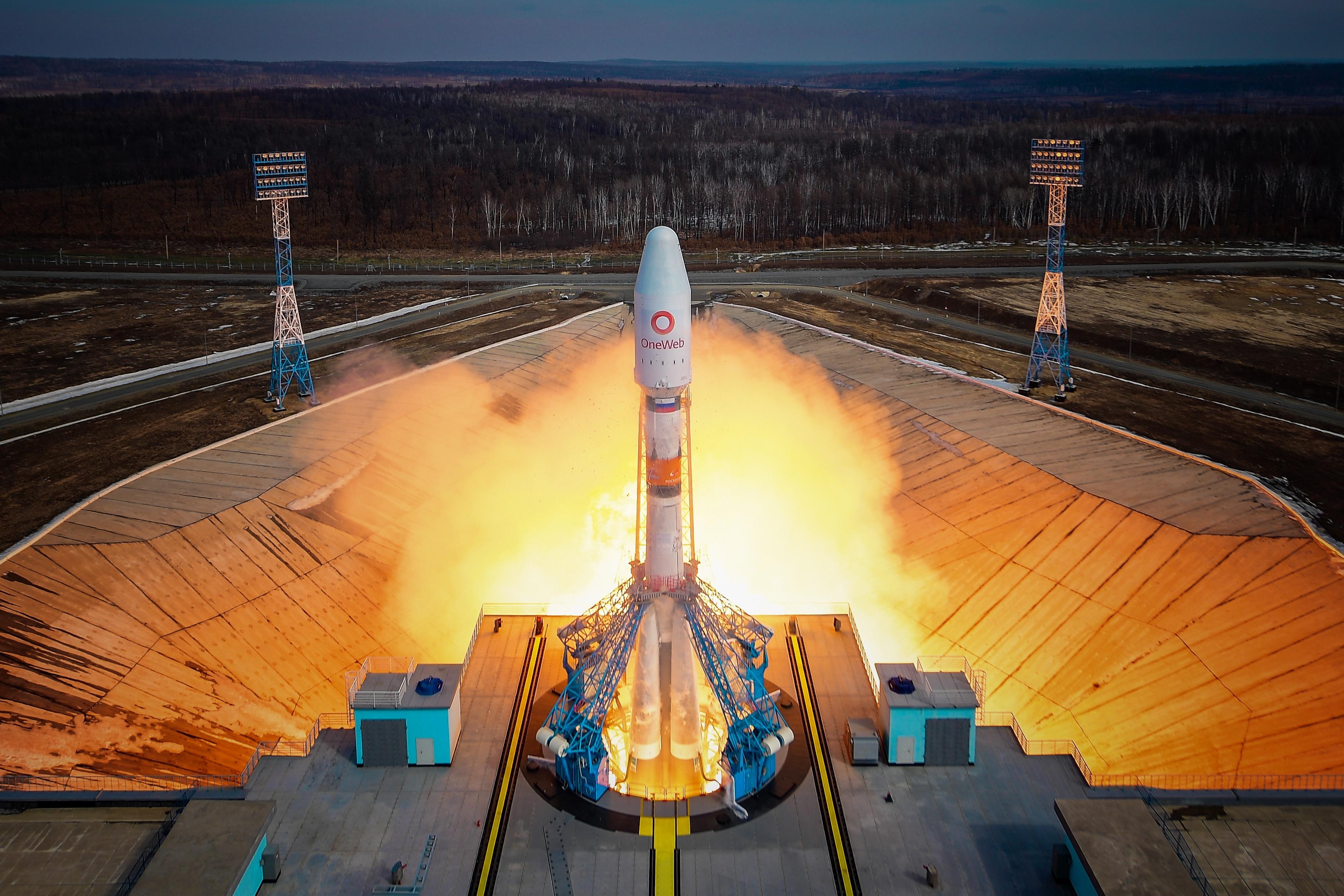 OneWeb satellite broadband rocket launch