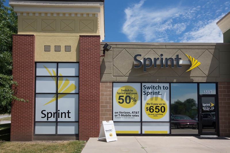Sprint store with new logo use this