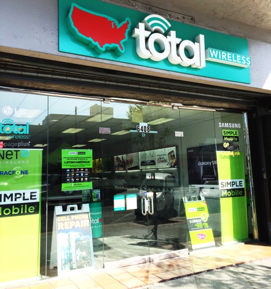 Total Wireless store