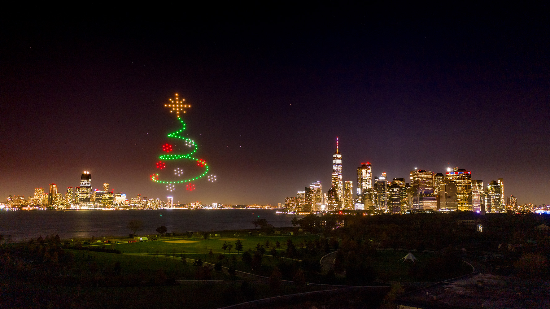 iHeartMedia launched its 1067 LITE FM Christmas season broadcasts with a spectacular drone show from Verge Aero