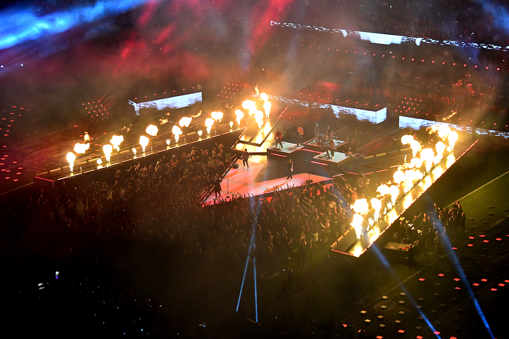Lighting design and Pyro at Super Bowl LIII Halftime Show