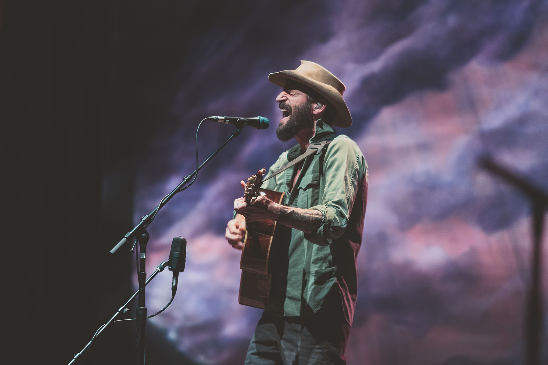 Ray LaMontagne Just Passes Through with Adlib | Live Design Online
