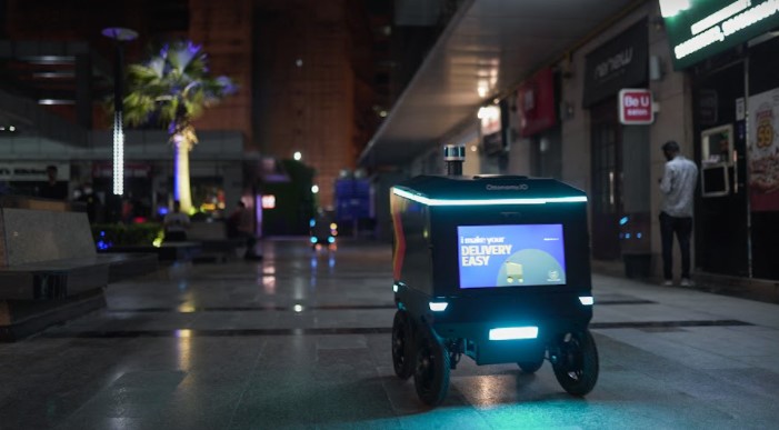 Ottonomy robots are deployed at Cincinnati airport and curbside
