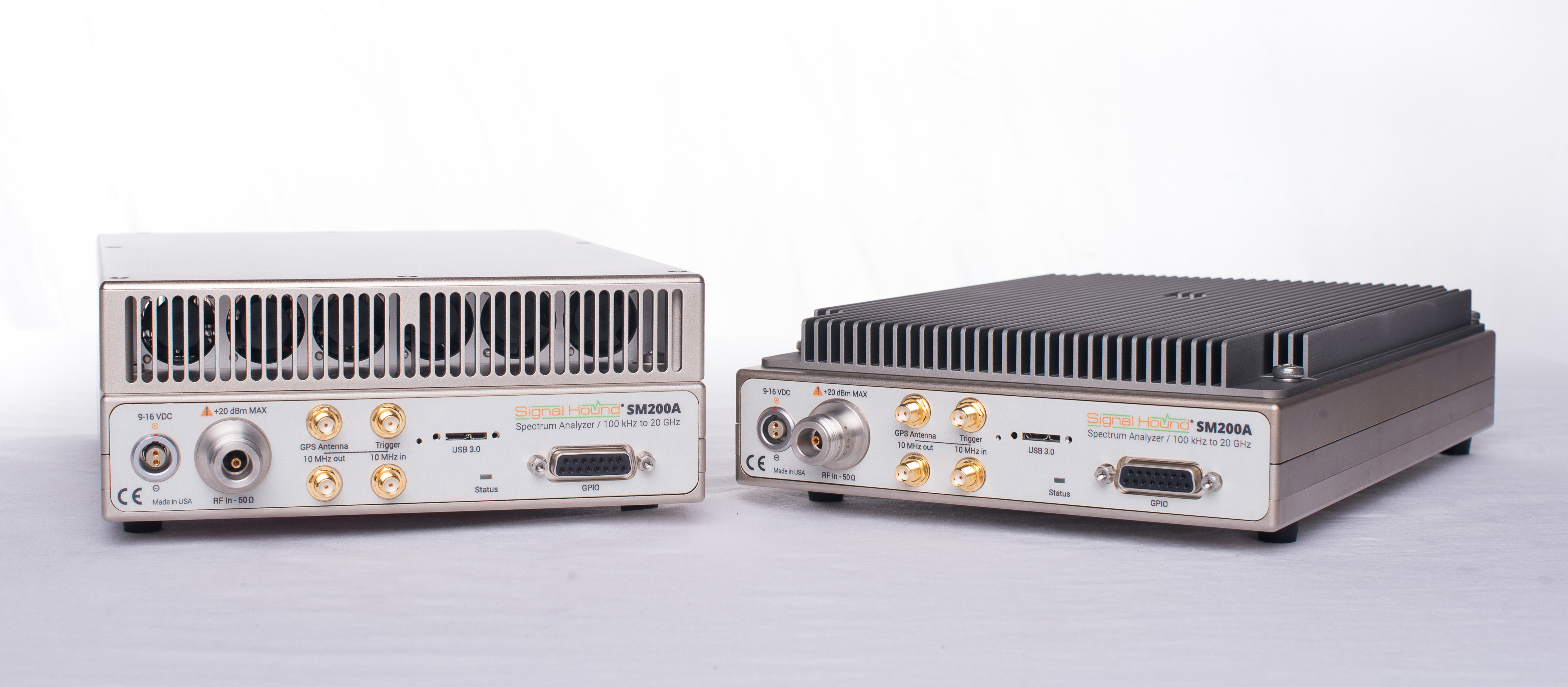 Signal Hound VITA 49 functionality SM200A 20 GHz headless RF spectrum analyzer 