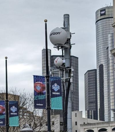 NFL draft, Verizon spherical antenna 