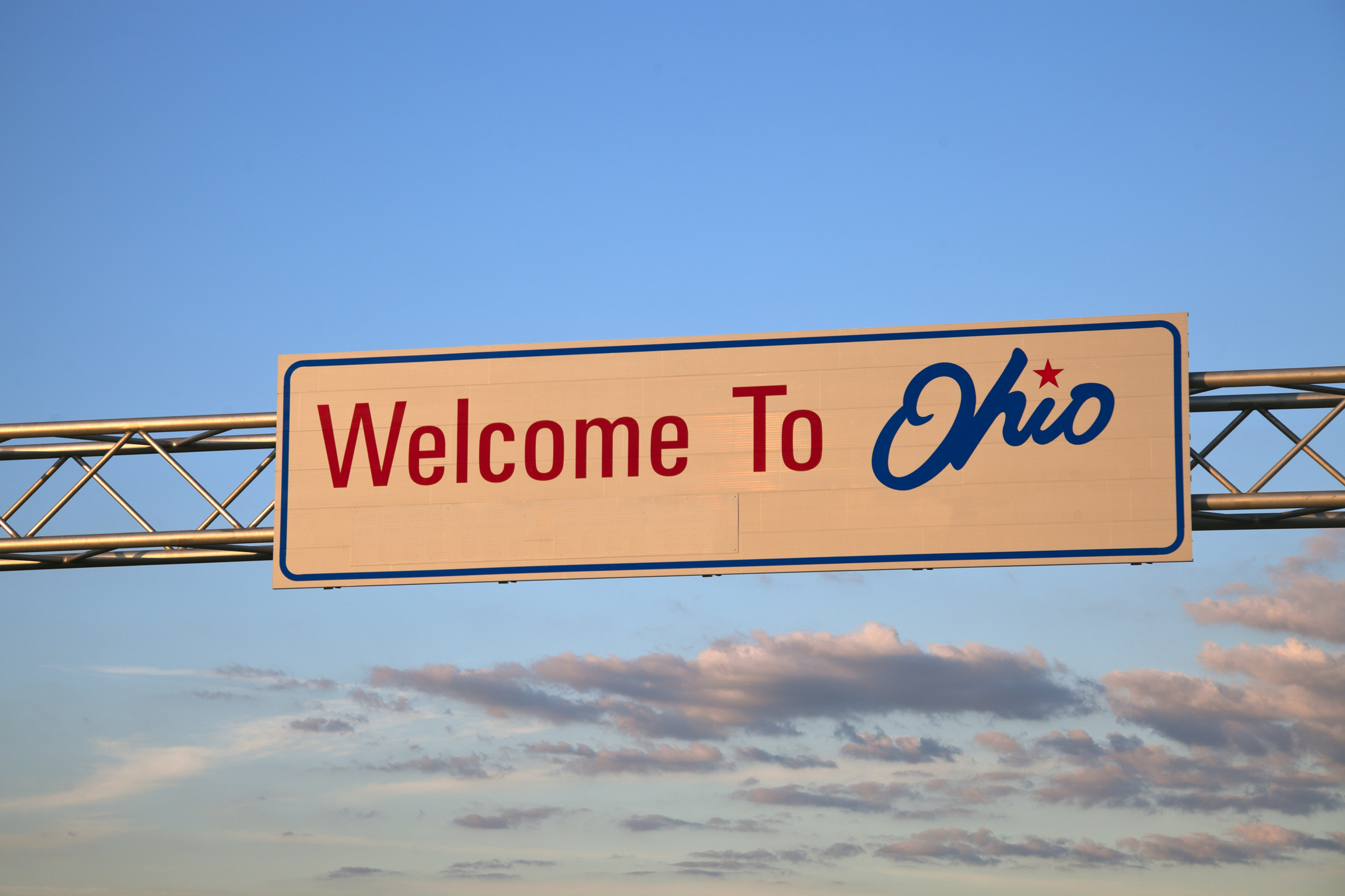 Sign that says welcome to Ohio