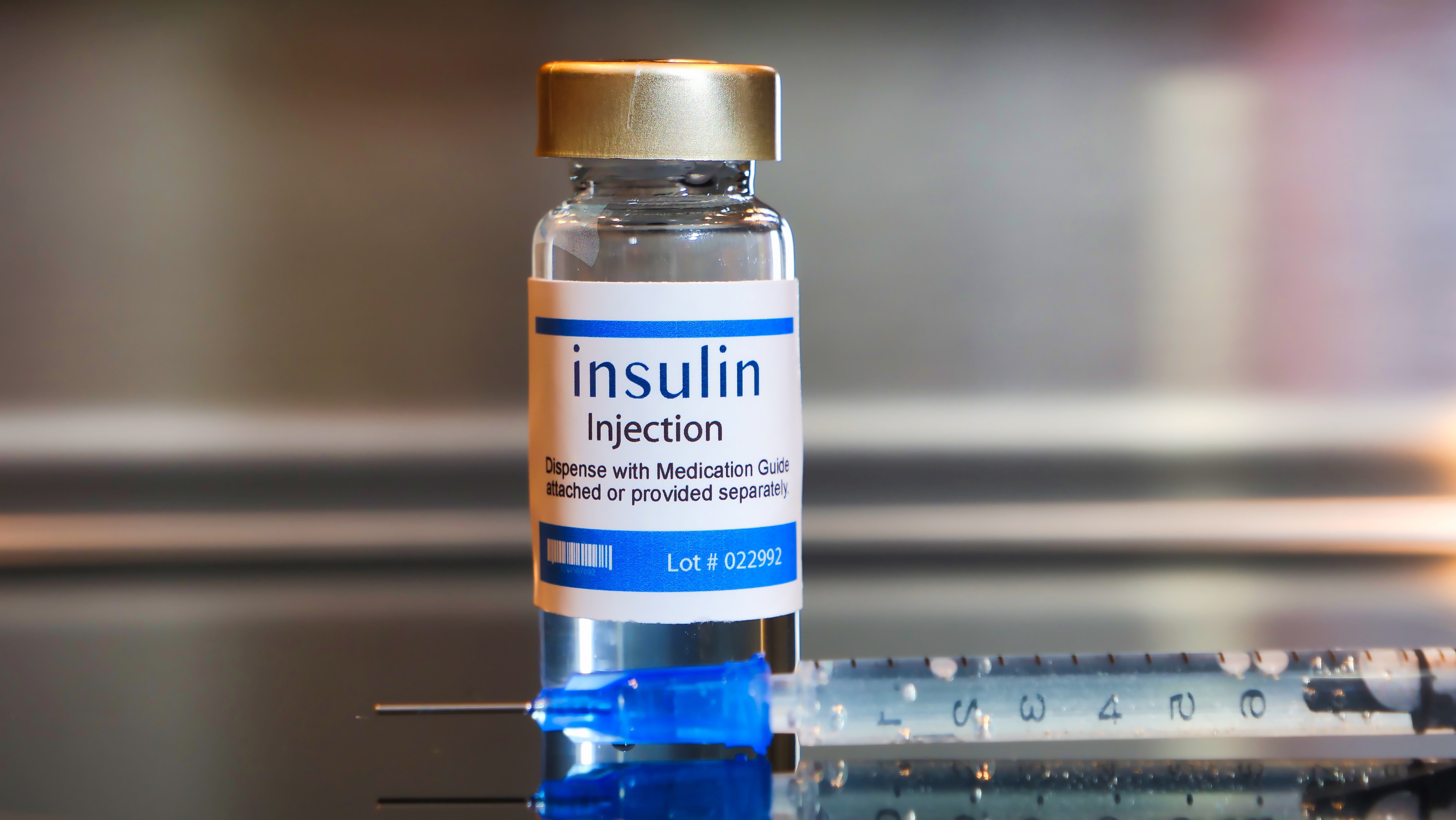 insulin diabetes syringe needle vial