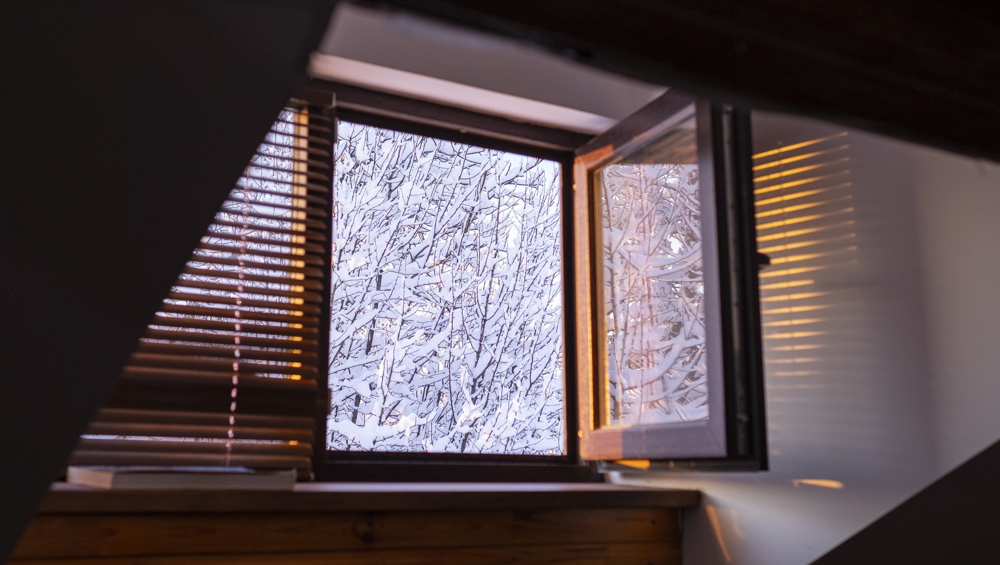open window window winter