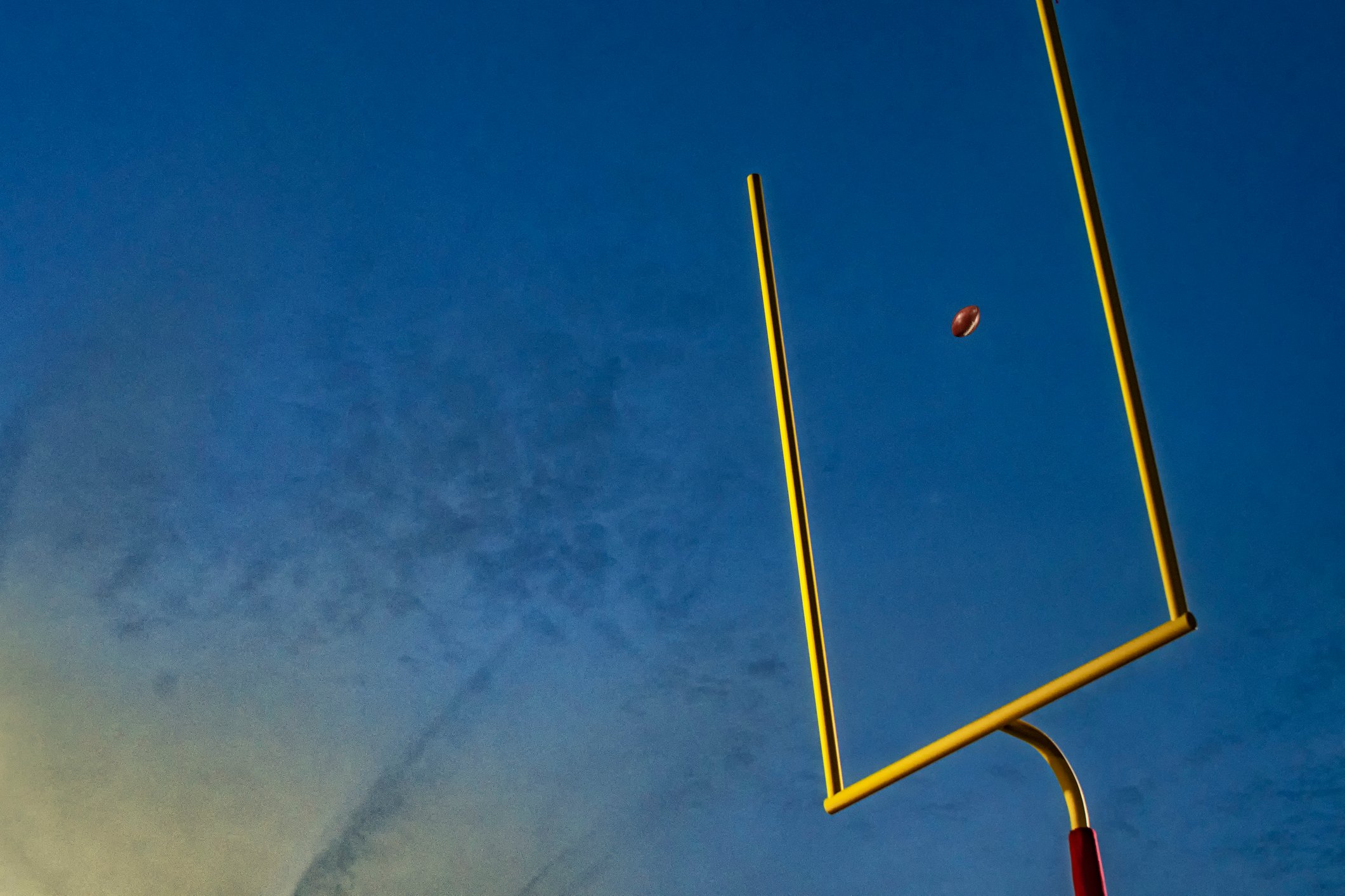 football goalpost touchdown score