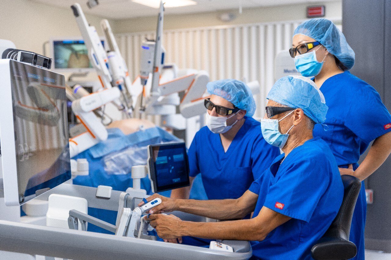 Medtronic Hugo robotic surgery console