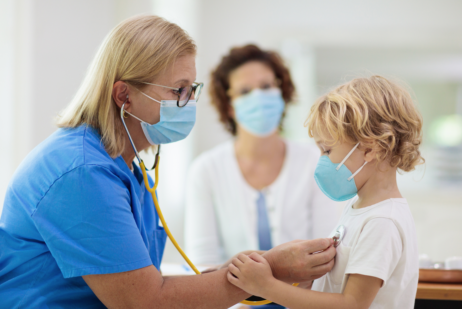 pediatrician with mask