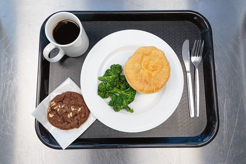 An image of a typical hospital meal in the United States