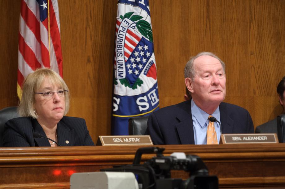 Patty Murray and Lamar Alexander during committee hearing