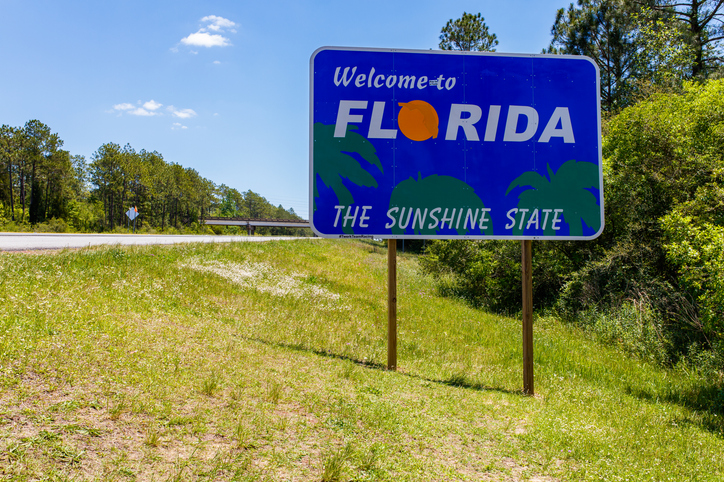 A sign that reads Welcome to Florida