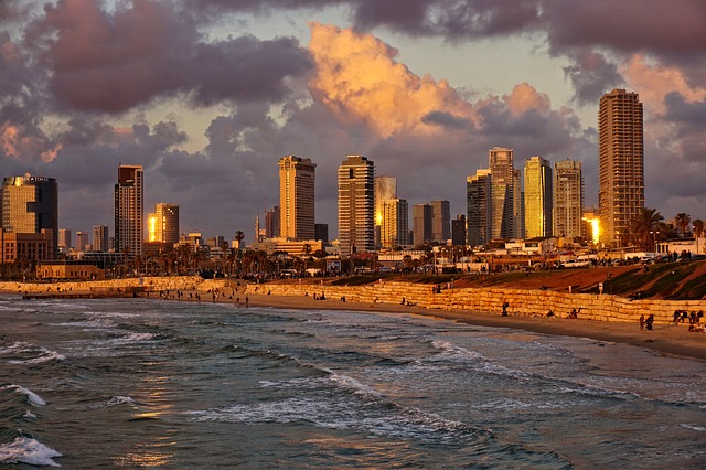 The Israeli Tourism Ministry has announced subsidies for hotel developers to convert Tel Aviv office buildings into hotels be