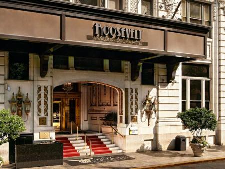 The Roosevelt New Orleans Entrance