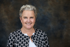 head shot photo of Claudia Williams