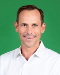 head shot photo of Eric Johnson
