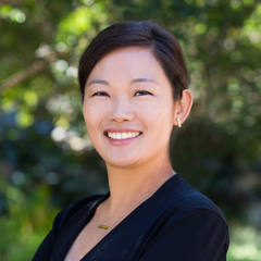 head shot photo of Julie Yoo
