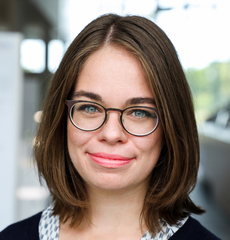 Headshot of Julia Fichte