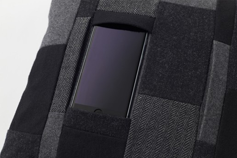 Nendo’s pillows for mobile devices