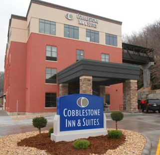 cobblestone hotels