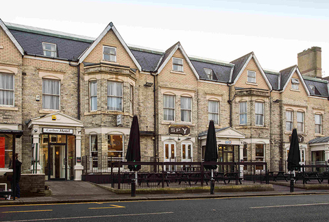 Carlton Hotel