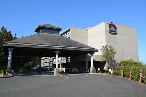 Best Western Agate Beach Resort