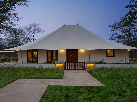 Oberoi Sukhvilas, Chandigarh exterior