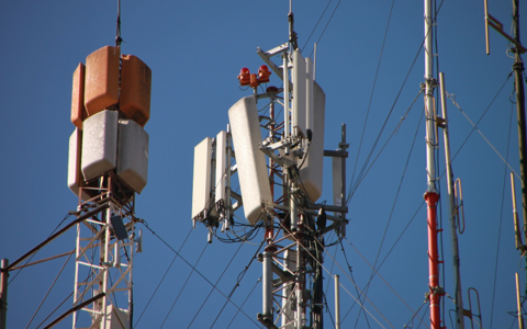 cell tower antennas Cellular antennas on tower