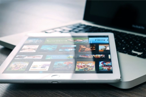 Tablet Social media