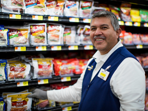 WalmartAssociate5 Walmart associate