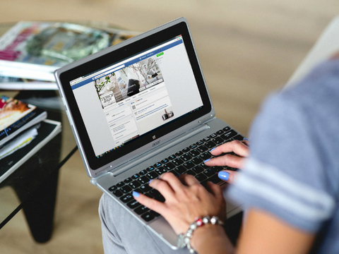 FacebookLaptop facebook laptop