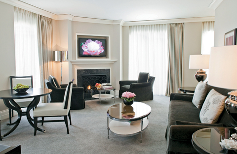 Armani Hotel Milano Italy’s Armani Hotel Milano is one of 40 properties in the RockStar Hotels collection.