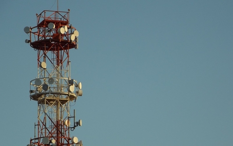 spectrum (Pixabay) tower