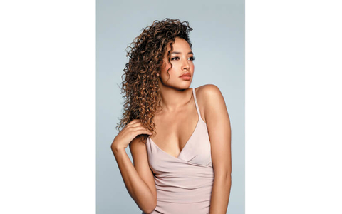 Frizz-free curls Frizz-free curls defined with ColorProof TruCurl Oil