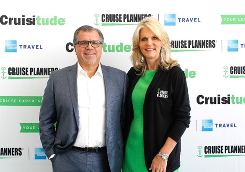 Michelle Fee Frank Del Rio Cruise Planners Luxury Forum Editorial Use Only Photo Courtesy of Cruise Planners Michelle Fee Frank Del Rio Cruise Planners Luxury Forum Editorial Use Only Photo Courtesy of Cruise Planners