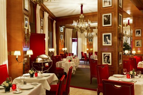 Hôtel Barrière Le Fouquet’s Paris Hôtel Barrière Le Fouquet’s Paris